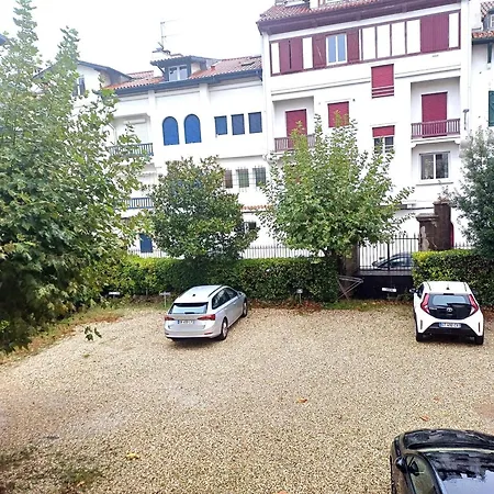 Apartment Studio Renove Avec Parking Et Wi-fi, Centre Saint-jean-de-luz, Plage A Proximite - Fr-1-4-700 *