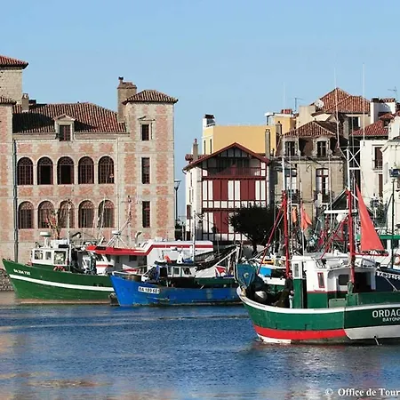 Apartment Studio Renove Avec Parking Et Wi-fi, Centre Saint-jean-de-luz, Plage A Proximite - Fr-1-4-700 Saint-Jean-de-Luz